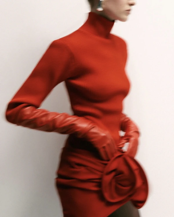 40 Stunning Christmas Party Outfits for 2024