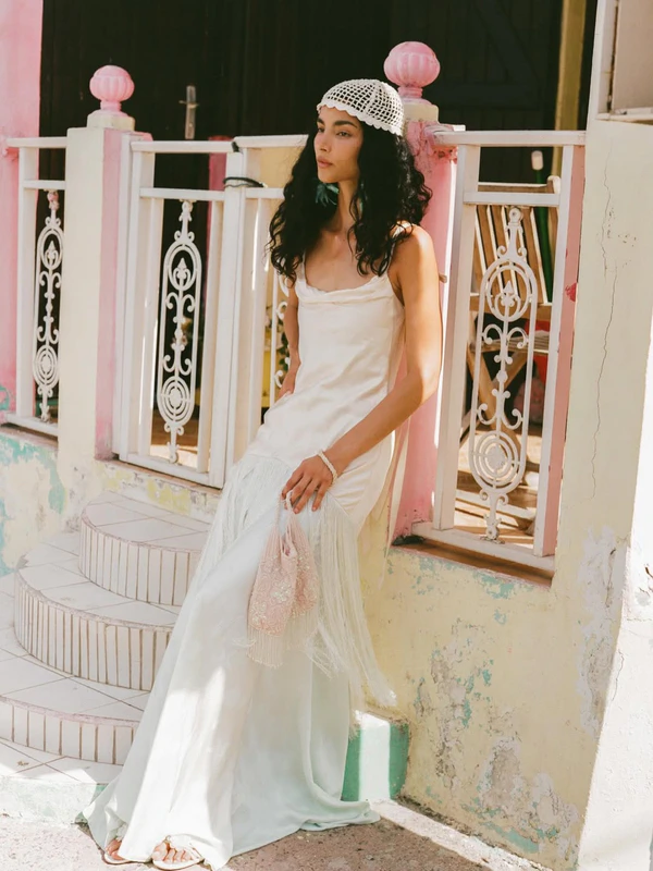 <a href="https://www.instagram.com/p/DZaYIk7lFNp/?img_index=4">For Love and Lemons</a>