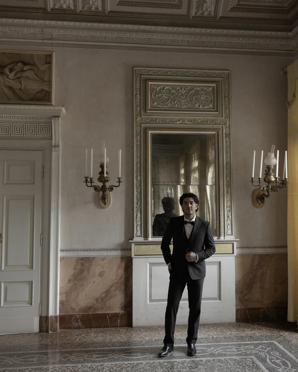 An Intimate Gothic Romance Elopement at a Historic Lake Como Villa