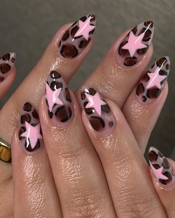 <a href="https://www.instagram.com/p/DWWkHaPlAY8/?img_index=1">Sanrihoe Nails</a>