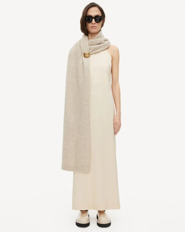 10 Scarves to Stay Cozy this Fall
