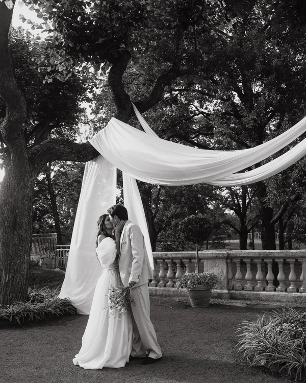 A Pride & Prejudice Inspired Wedding Set in a Romantic 18th-Century Palace Garden