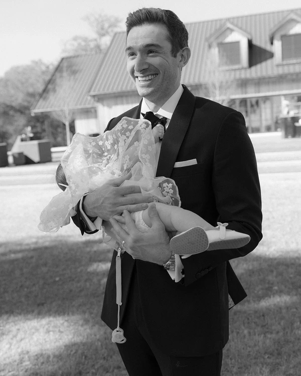 Photography: <a href="https://www.instagram.com/katethompsonweddings/">Kate Thompson</a>