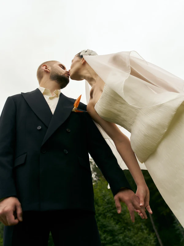 <a href="https://www.instagram.com/your_wedding_story_/">Your Wedding Story</a>, Photography: <a href="https://www.instagram.com/ampoli.wed/">Polina Tikhonova</a>