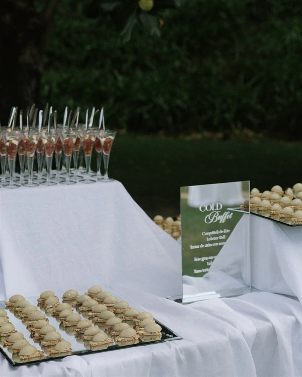 A Vibrant & Artistic Barcelona Wedding Amongst an Iconic Gaudi Masterpiece & Castle Garden