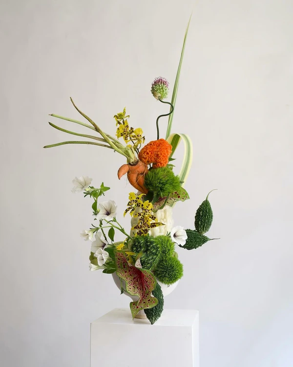 Trend: Artistic Arrangements