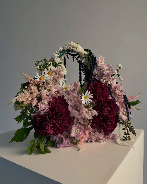 9 Stylish Bouquet Trends We're Loving for Brides Right Now