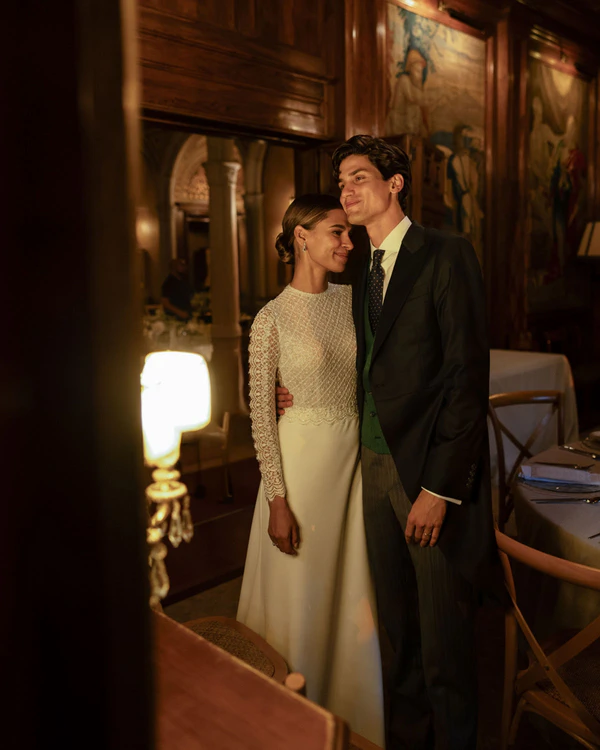 The Luxury of Simplicity: How to Achieve Timeless Wedding Photography