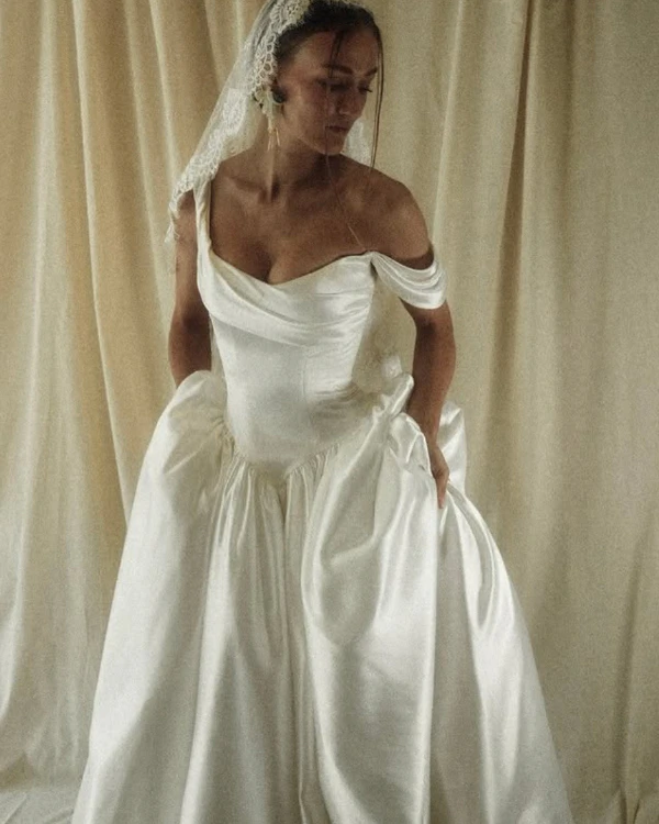 45 Chic Sleeve Wedding Dresses Trending for Fashion-Forward Brides
