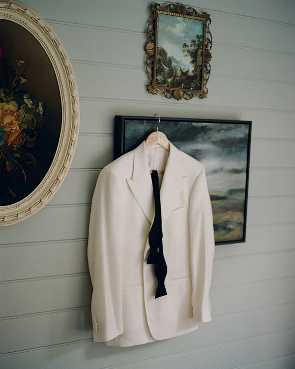 Why You Should Consider Getting Ready Wedding Photos