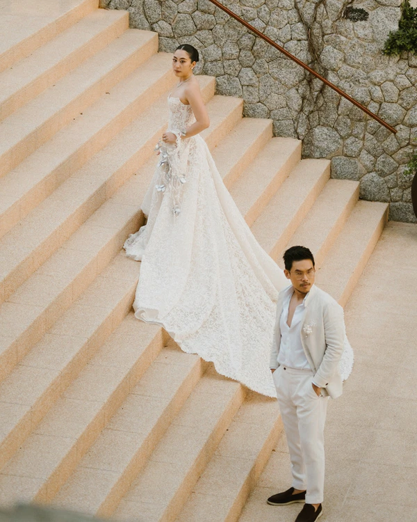 <a href="https://www.instagram.com/p/DWAv2agk49L/?img_index=8">The Bridal Planner Thailand</a>, Photography: <a href="https://www.instagram.com/peduckk/">Peduckk</a> & <a href="https://www.instagram.com/supanitr/">Supanit Riansrivilai</a>