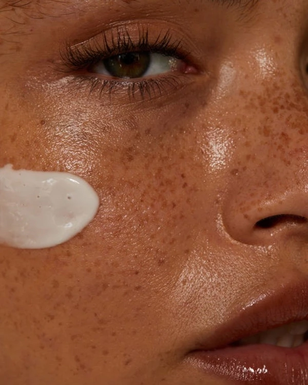 6 Tips for Hydrated & Glowing Skin This Winter
