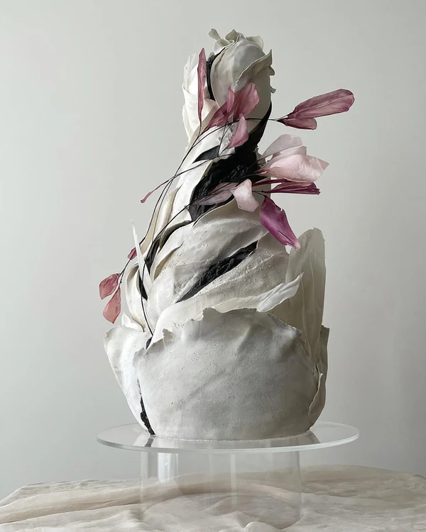 40 Creative Wedding Cakes That Double as Decor