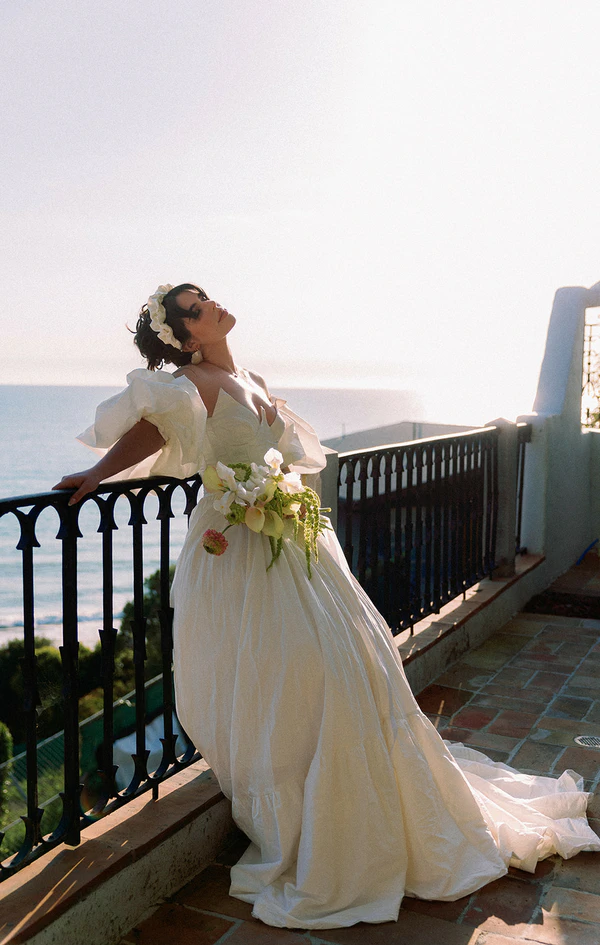 An Oceanic Elopement