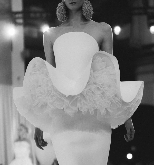 Front Row at Isabel Sanchis' 2027 Runway Show at Barcelona Bridal Fashion Week — photo 1