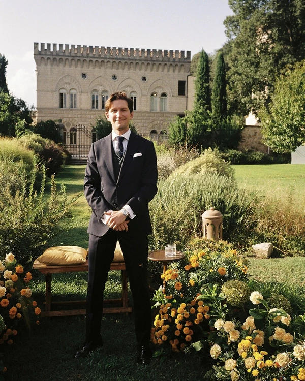 A Golden Wedding at a Storybook Castle Just Outside Venice, Italy