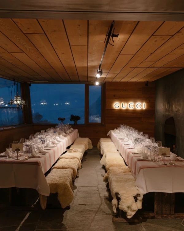 40 Tablescape Ideas for A Winter Wedding