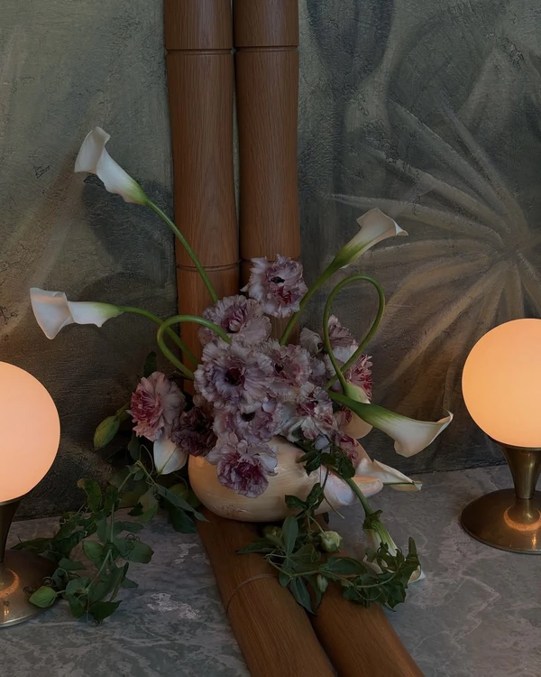 Trend: Twisted Floral Centerpieces