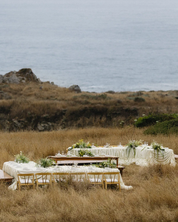 <a href="https://www.instagram.com/thesearanchlodge">Sea Ranch Lodge</a>, Photography: <a href="https://www.instagram.com/faithdanielleweddings/p/Db_o3dPGSR5/?img_index=7">Faith Danielle</a>