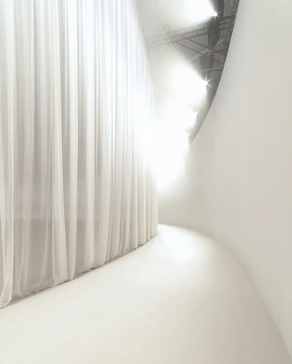 Trend: Draped Fabric Installations