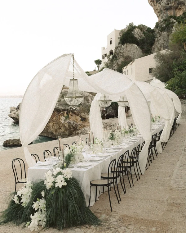 Is Asking Friends and Family to Help with Your Wedding a Good Idea?