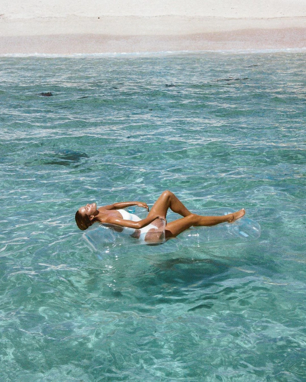 7 Extraordinary Honeymoon Hotels Around the World — photo 2