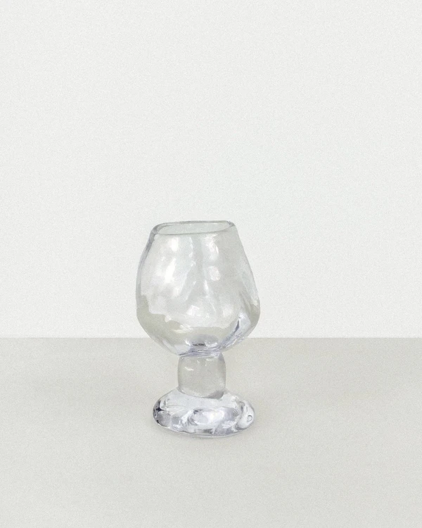 20 Artisanal Glassware Ideas to Inspire Your Tablescape