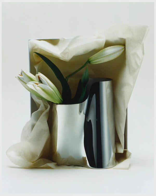 Trend: Chrome Blooms