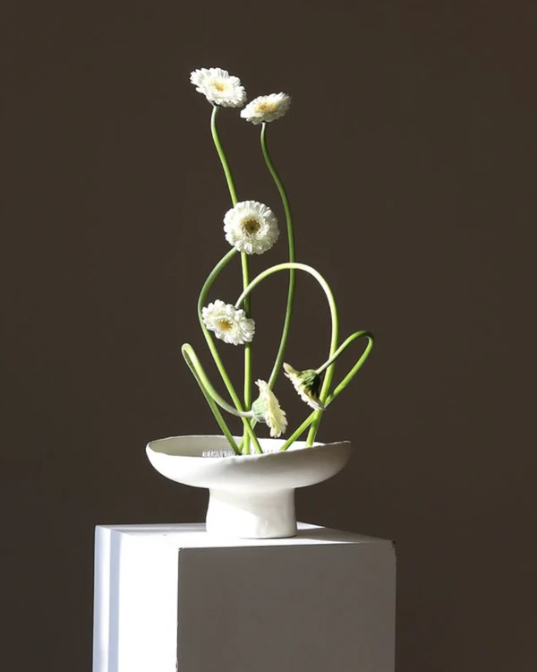 35 Ikebana-Inspired Floral Arrangement Ideas