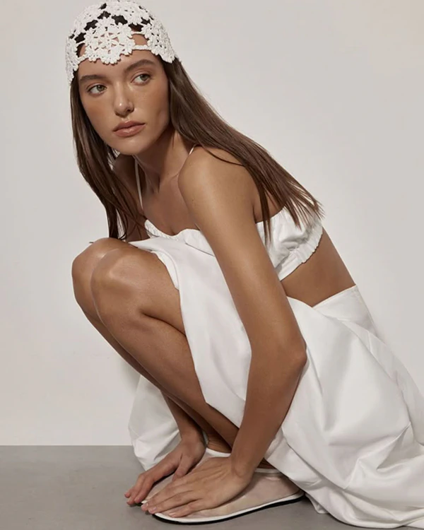 40 Chic Veil Alternatives: Trendy Bridal Accessories for a Modern Look
