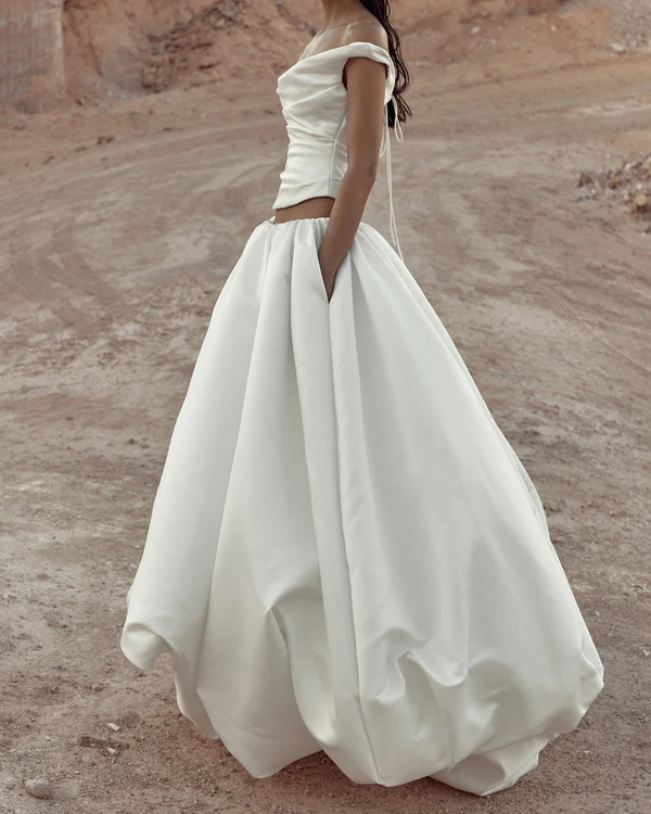 30 Breathtaking Bridal Dresses Perfect for a Wedding in Spain