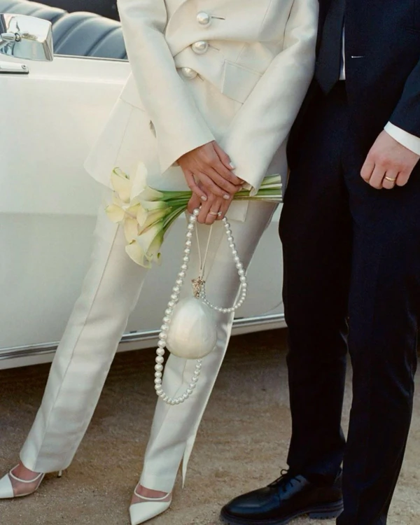 35 Chic Bridal Looks for Your Civil, Courthouse or City Hall Wedding