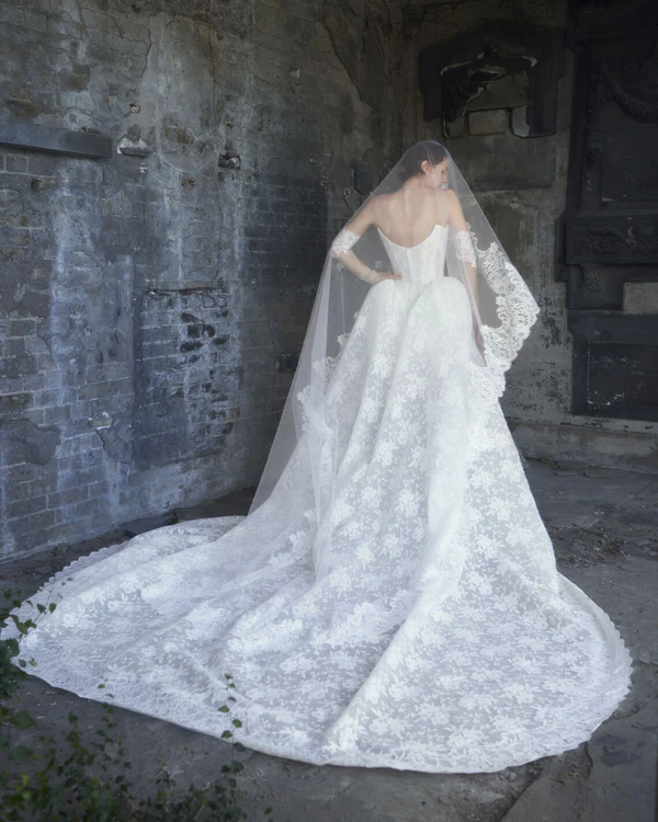 Vivienne Westwood Unveils 2025 Bridal Collections