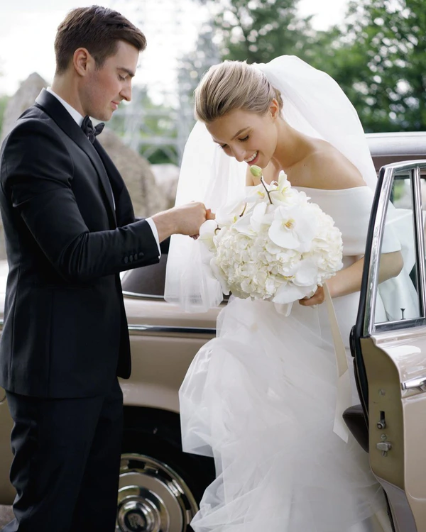 Summer Wedding: Pros & Cons