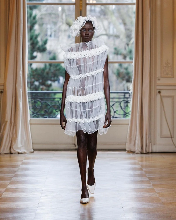Trend: Naked Wedding Dresses