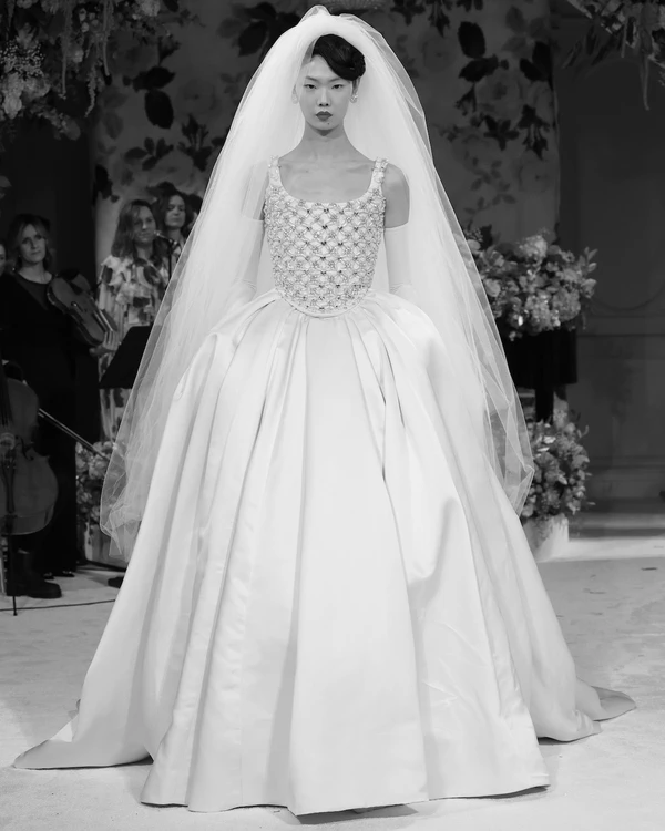 The Chicest Trends from the Spring '25 Bridal Collections