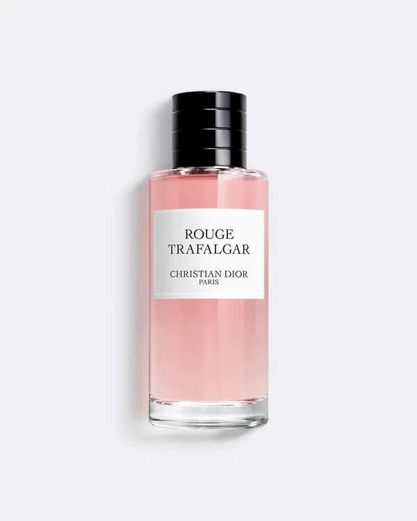Perfect Christmas Perfumes to Feel Nostalgic