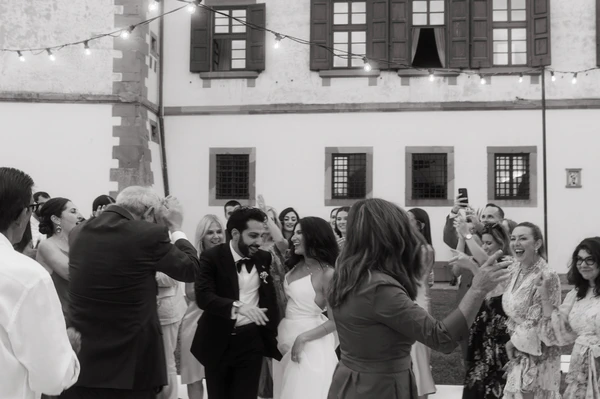 Intimate Wedding in Tuscany's Breathtaking Scenery