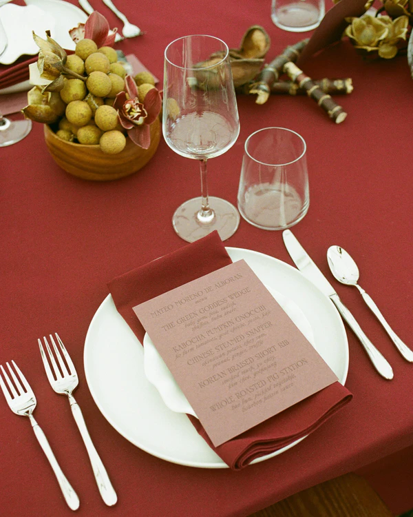 45 Place Setting Ideas We're Loving for Summer Weddings — photo 1