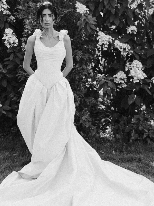 Wedding Dress Fittings 101: Everything Brides Need to Know Before the Big Day