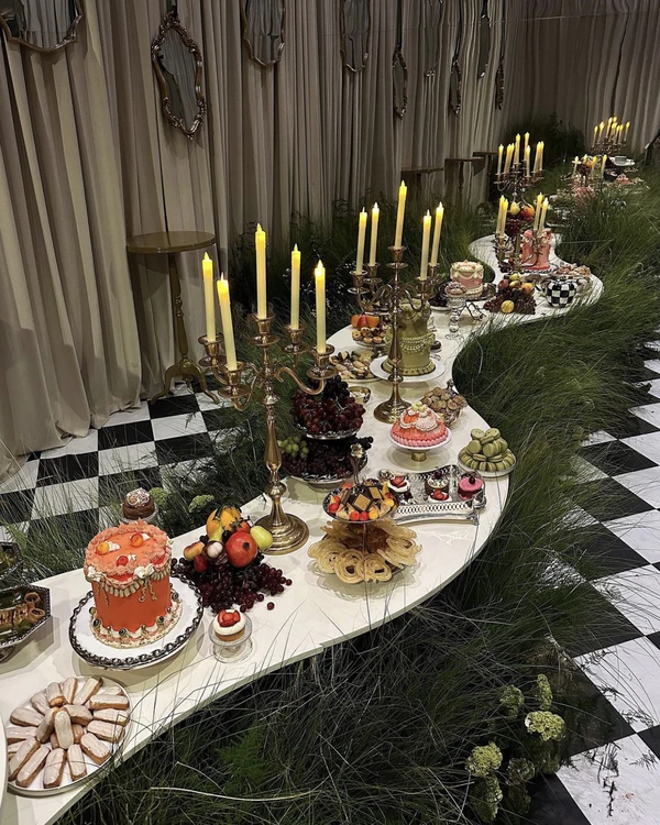 Food Styling Trend: Dessert Tablescapes
