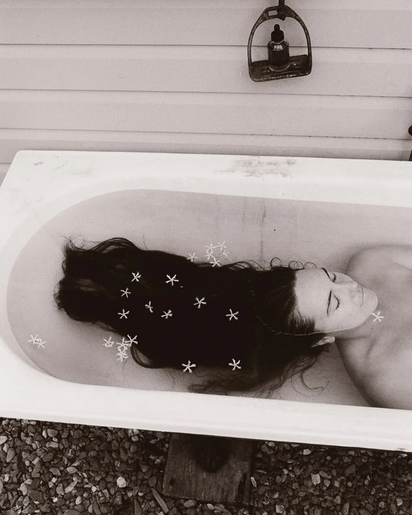 10 Health & Wellness Influencers to Follow for Bridal Prep Inspo — photo 1