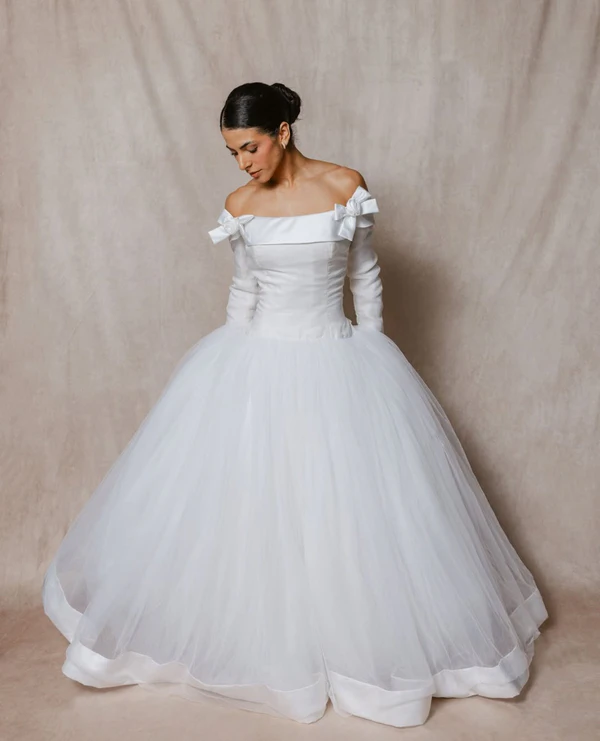 <a href="https://www.instagram.com/p/DQKfyttk3t2/?img_index=1">Vionnette</a>
