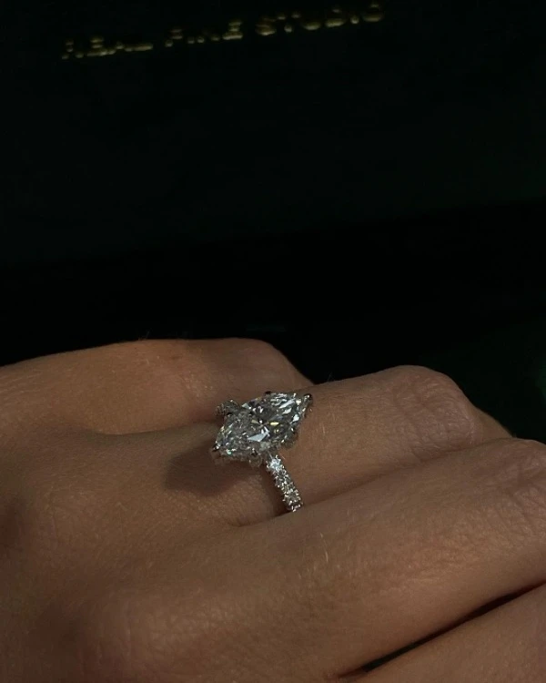 A Guide to the Chicest Engagement Ring Styles & Cuts
