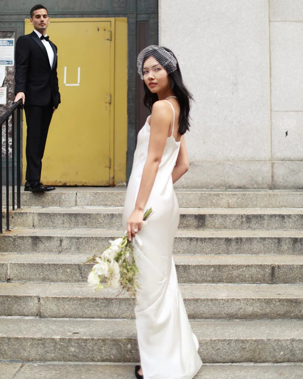 How to Politely Decline a Wedding Invitation?