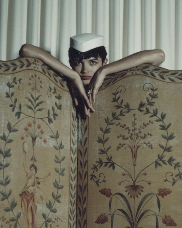 <a href="https://alexandragrecco.com/products/pillbox-hat?Title=Default+Title">Alexandra Grecco</a>