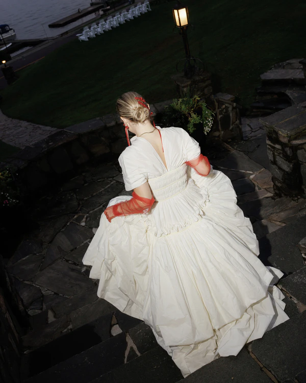 An Enchanting Lakeside Wedding in Canada