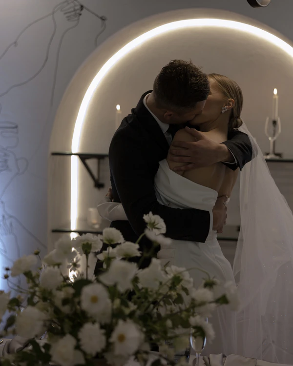 Weddings in the UK and Belarus: about formats and couples