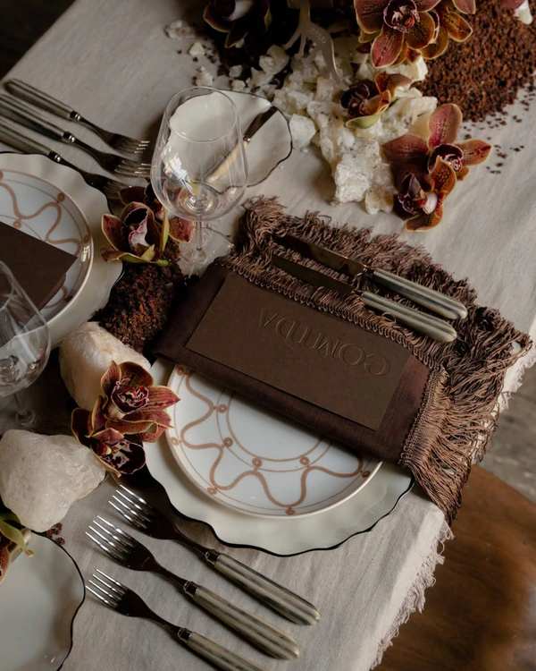 <a href="https://www.instagram.com/p/DWjpPDwFaM-/?img_index=1">Ashley Smith Events</a>, Photography: <a href="https://www.instagram.com/normanandblake/">Norman & Blake</a>