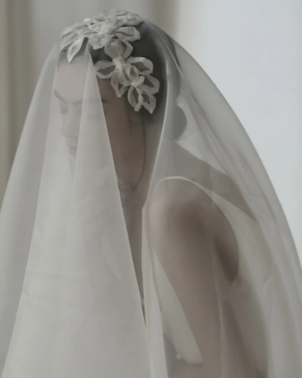 15 of Our Favorite Veil Brands